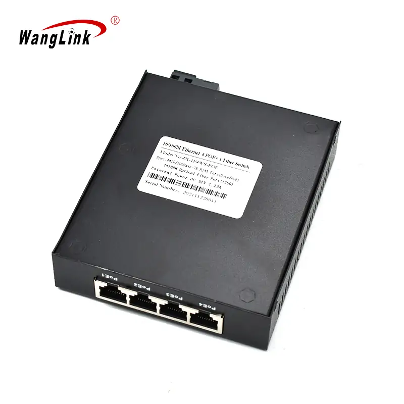 Product gallery: CF401P | 10/100mbps 4 RJ45 1 fiber port media converter fiber to ethernet poe